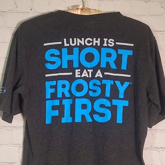 Wendy's Employee Merch Graphic Tee Tshirt Front & Back Gray Womens Size Small - Picture 7 of 16